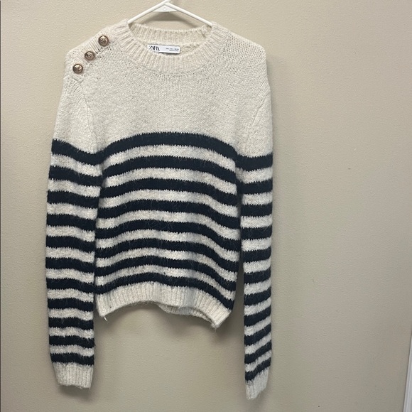 Zara Strip Sweater with rhinestone Buttons alpaca blend SzL - Picture 3 of 8